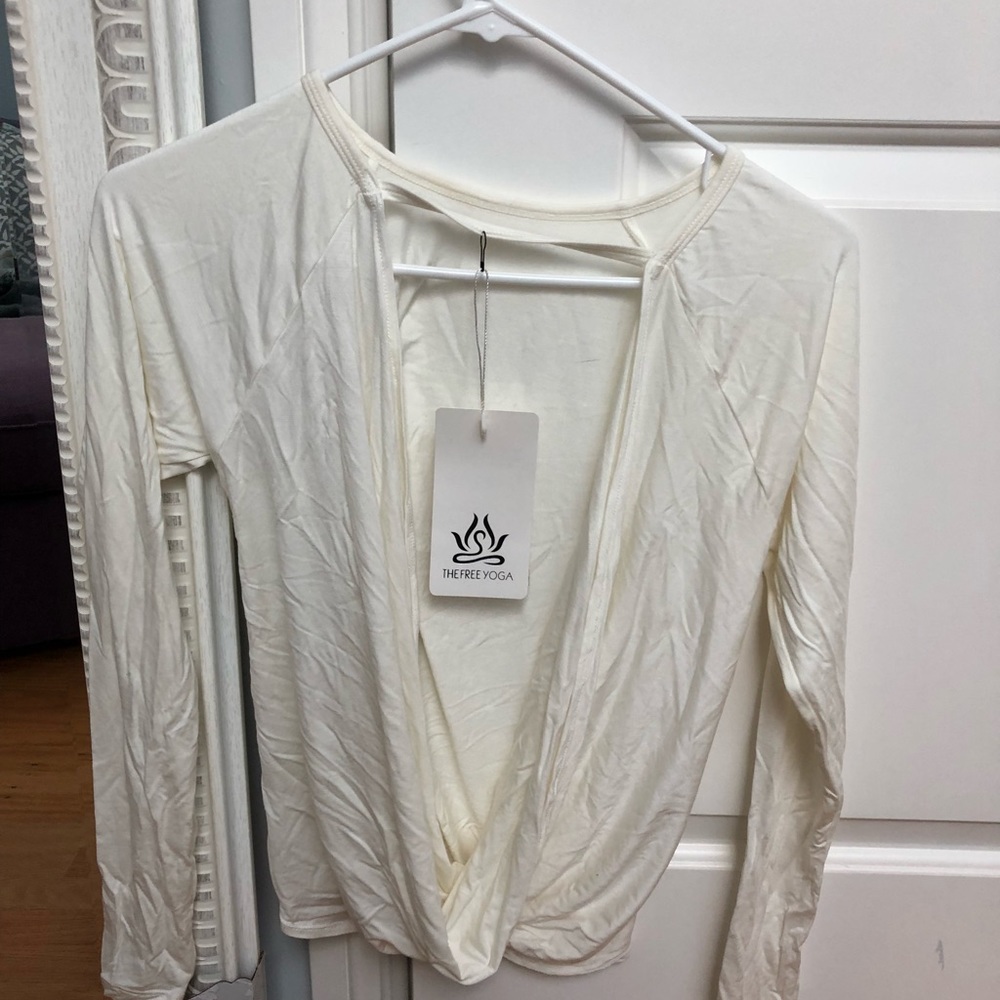 The Free Yoga top Small